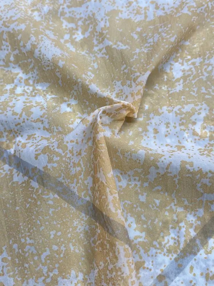 100% Nylon 380T Low Stretch Nylon Printed Pattern with Reflective Stripes