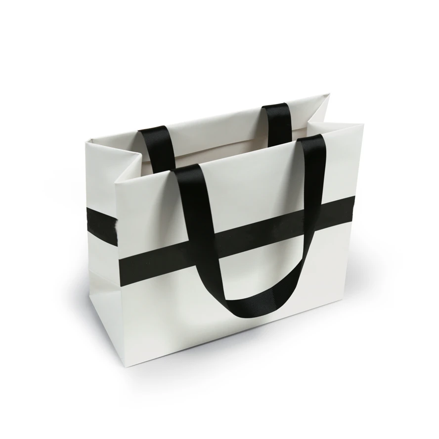 Wholesale Custom Printed Logo Luxury White Paper Bag Retail Boutique Shopping Gift Paper Bags With Your Own Logo