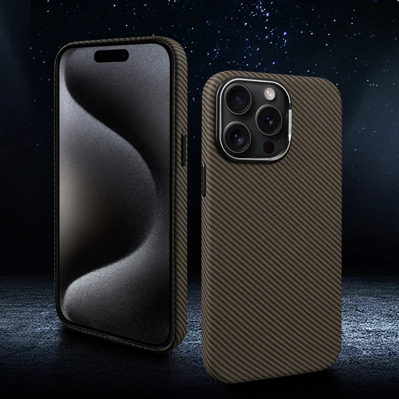 Чехол из углеродного волокна для iPhone 15 Pro Max