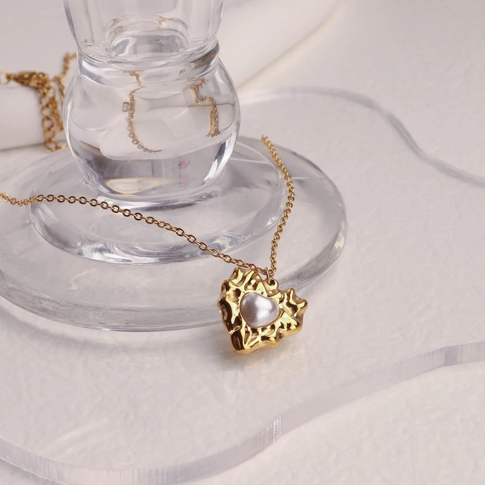 Chris April Non tarnish 316L stainless steel 18K PVD gold plated shell pearl heart shape organic cast pendant necklace