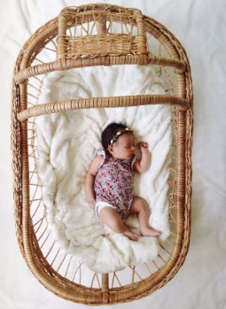 Classic Handmade Newborn Baby Photography Prop Natural Wooden Crib Infants Safe Baby Cribs Baby Bed Wrap Bed Wholesale