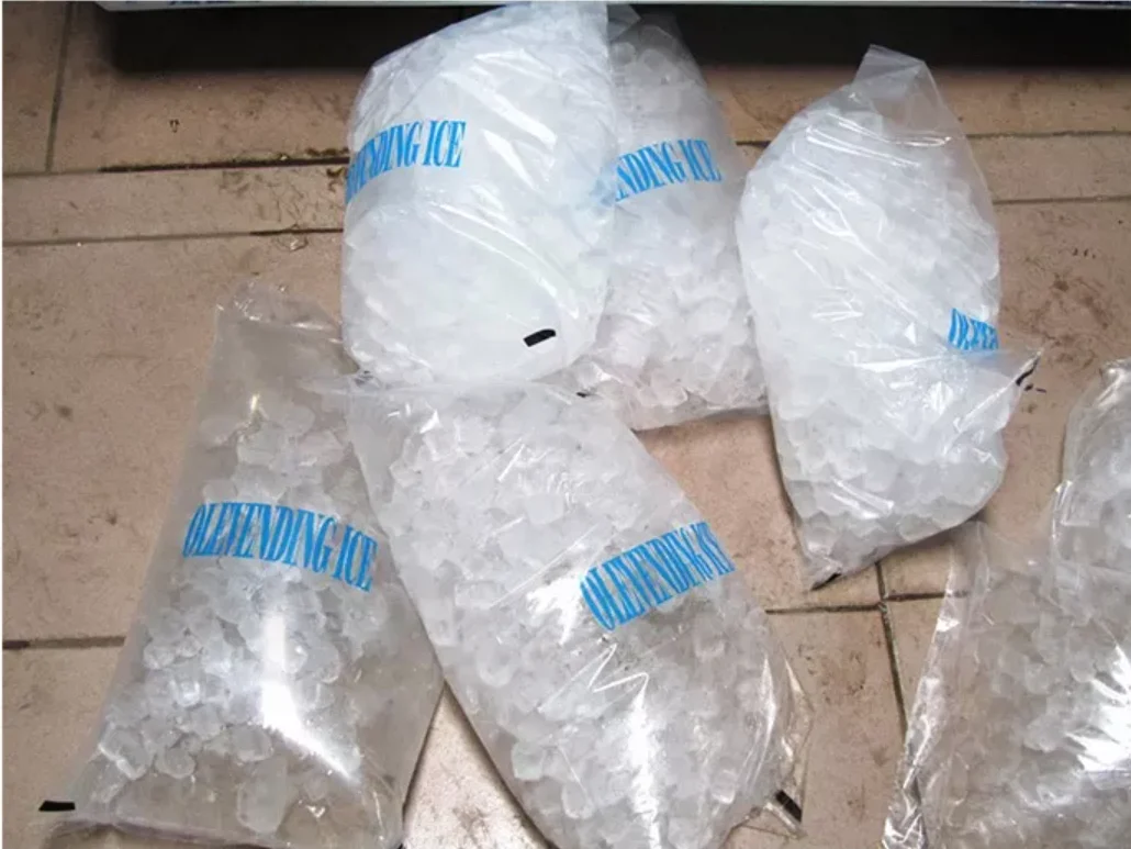 Double Use Water Dispenser Ice Maker Vending Machine