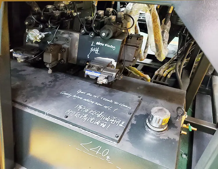 5l 6L eingine oil square bottle drum extruder 6 l horizontal type 5liter jerry can producing  blow molding making machine