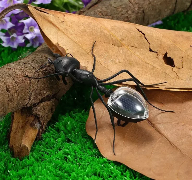 Plastic prank joke trickery simulation animal model kids early education solar power ant insect toy