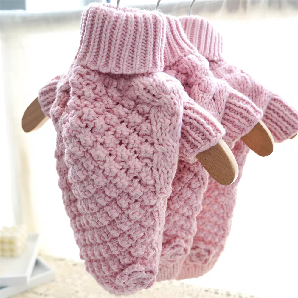 Warm Soft Winter Sweater Wholesale Dog Clothes Customized Classic Winter Jumper Knitwear