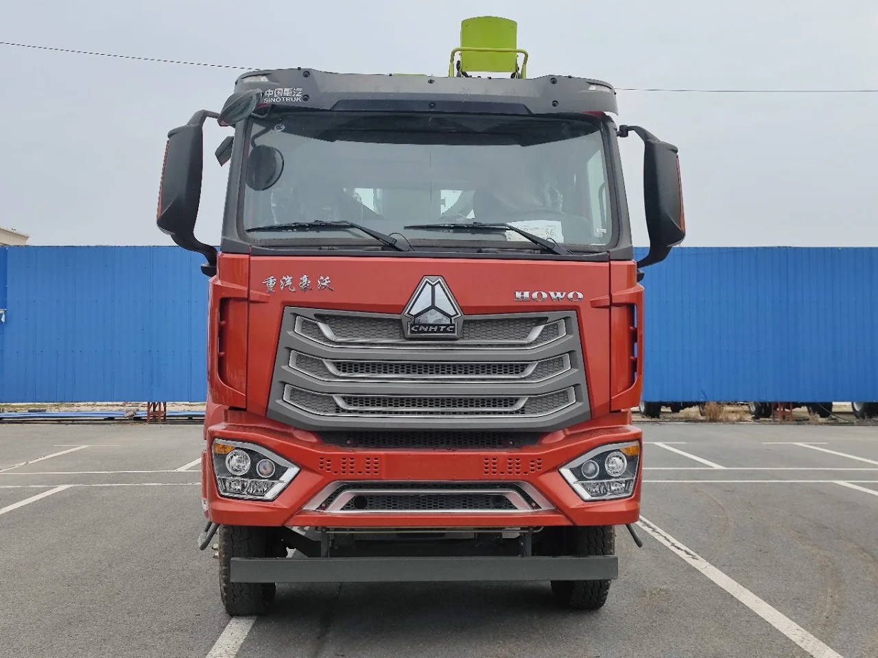HOWO  6x4 Truck Mounted Crane  14 Ton Telescopic Knuckle Boom Crane Truck for Sale