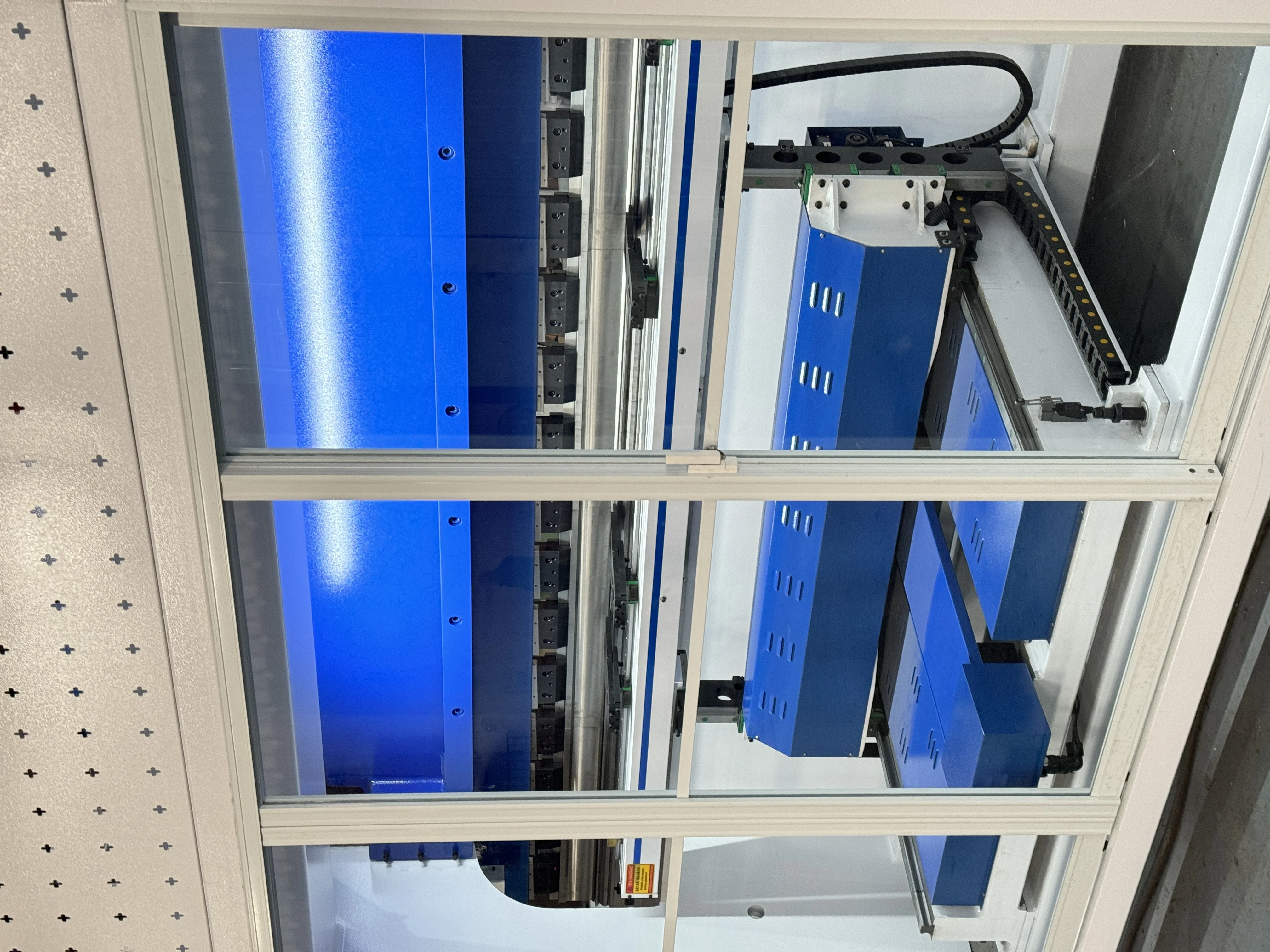 China Manufacturer Large Tandem Series Press Brake CNC Metal Sheet Bending Machine Hydraulic