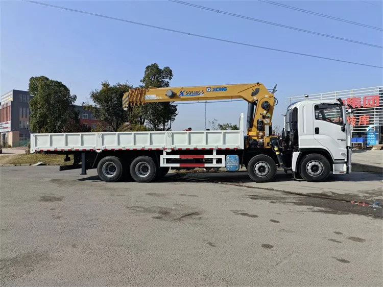 ISUZU 8x4 Truck Mounted Crane 14 Ton Telescopic Knuckle Boom Crane Truck for Sale