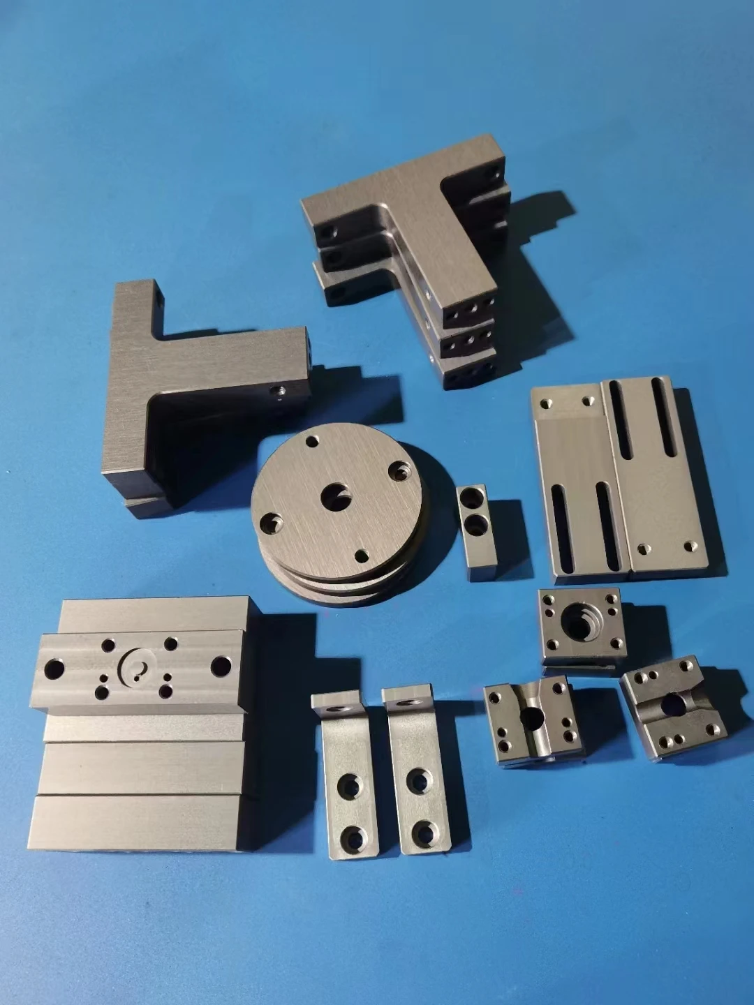 Machines Accessories Spare parts CNC Machining Milling Aluminum Turning Laser Flame Cutting Other Machining Services