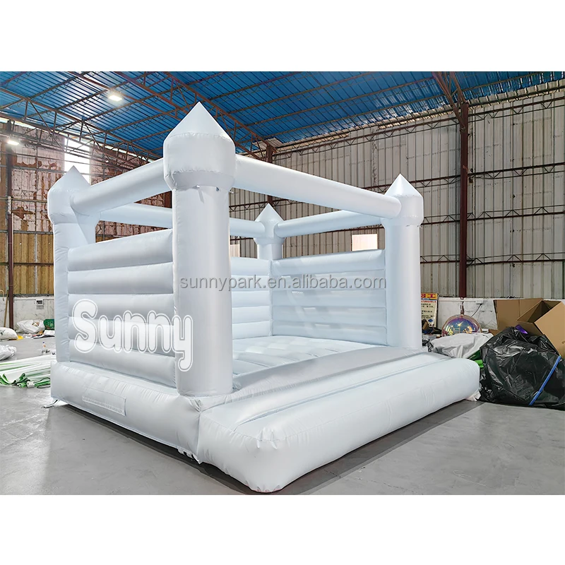 White bounce house with balloon design wedding bouncy castle  for party rental