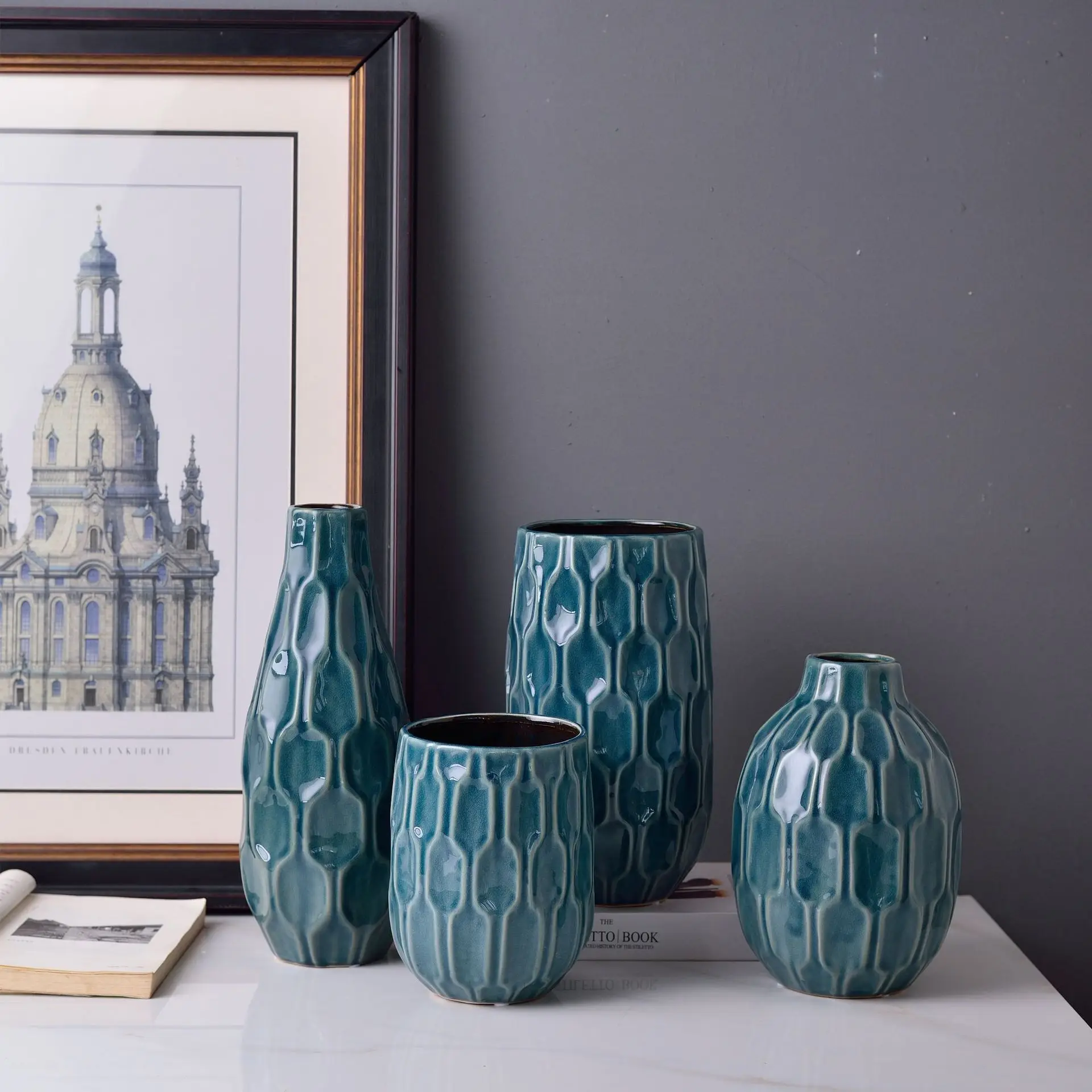 Retro Garden Design Blue Ceramic Flower Vase Ornaments For Home Decoration Wholesale Vase