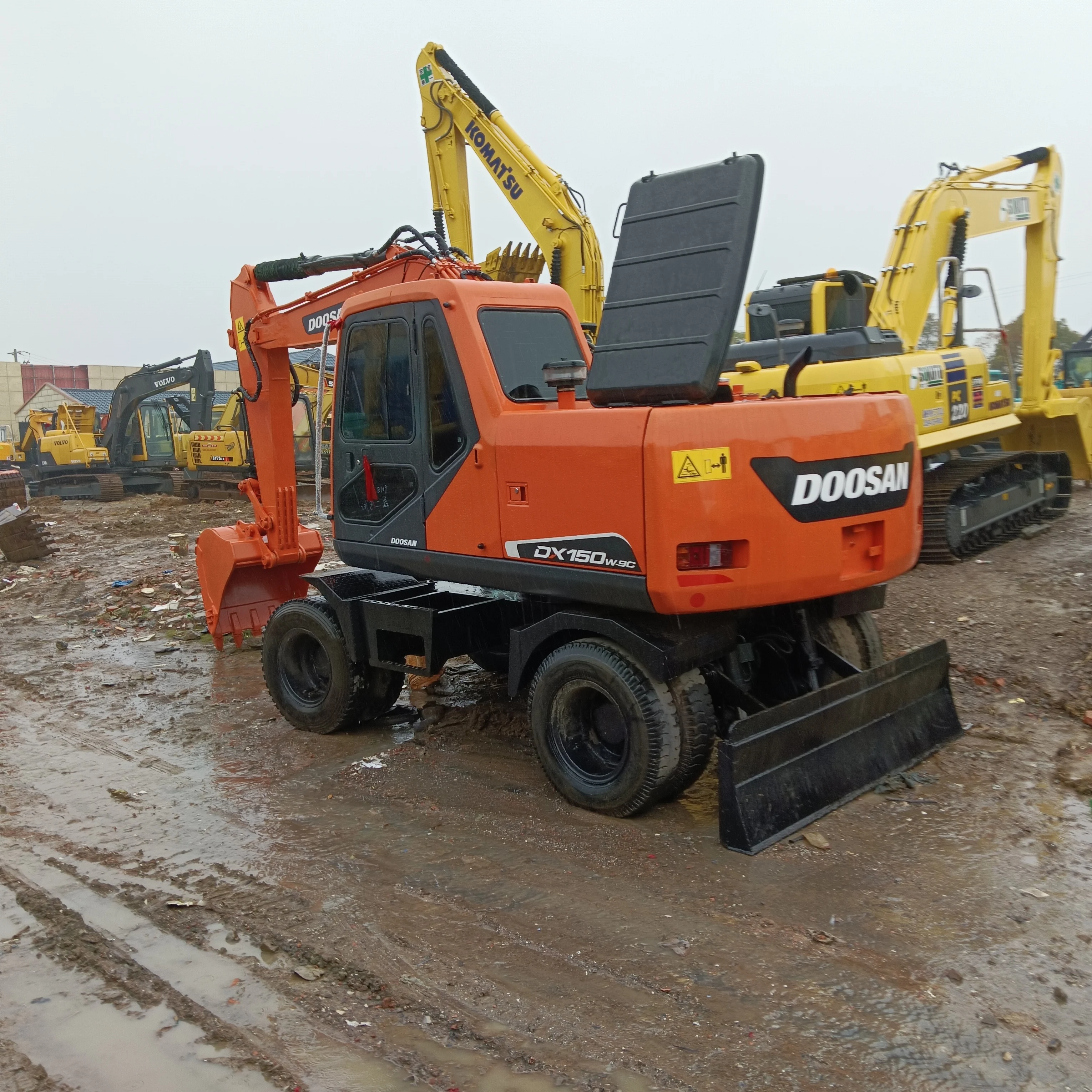 Б/у Doosan DX150 15ton экскаватор второй ручной мини-гусеничный с основными компонентами из Кореи двигатель насоса