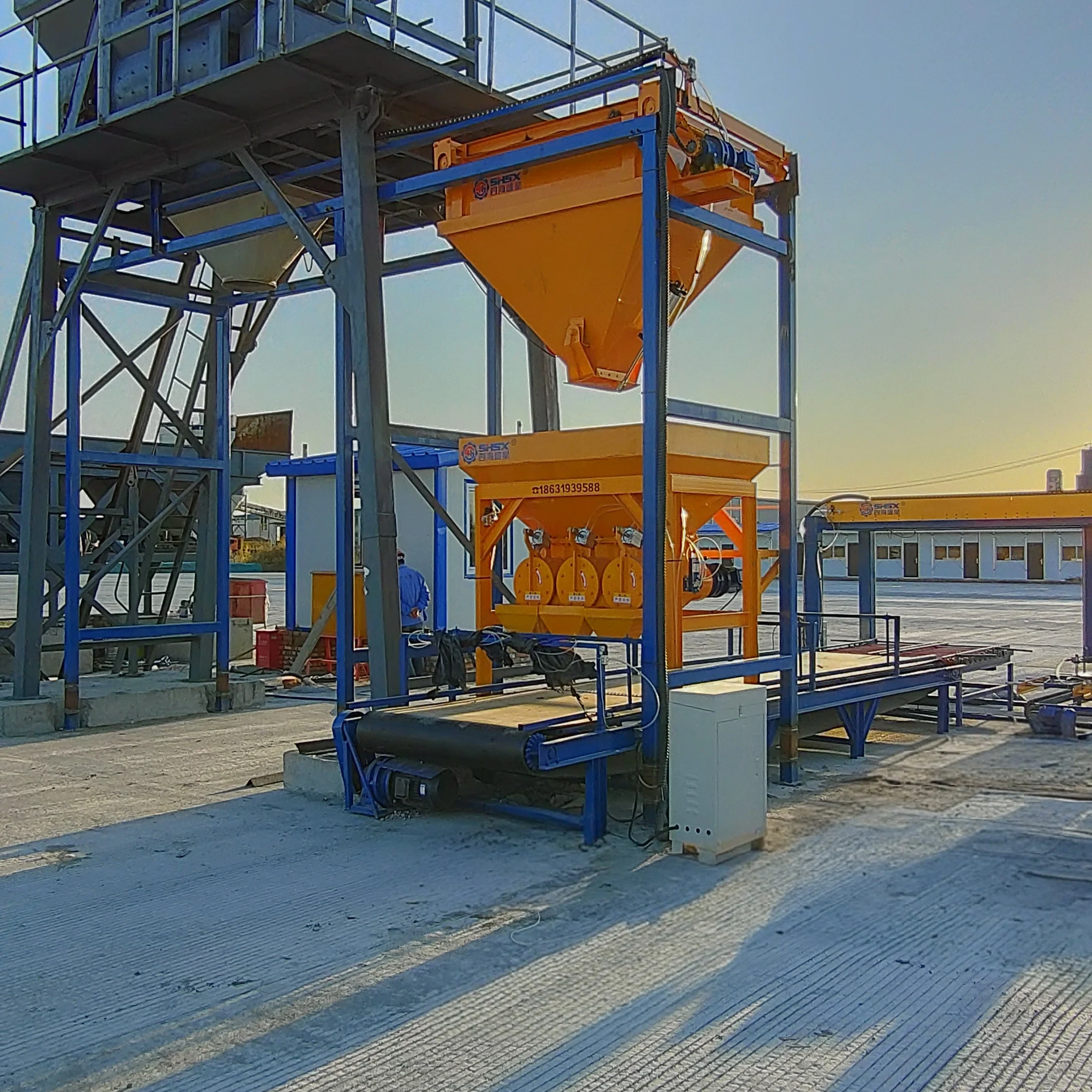 High Performance Pre-Cast Concrete Distributing Machine Building Three Spiral Components Construction Works New Steel PLC Engine