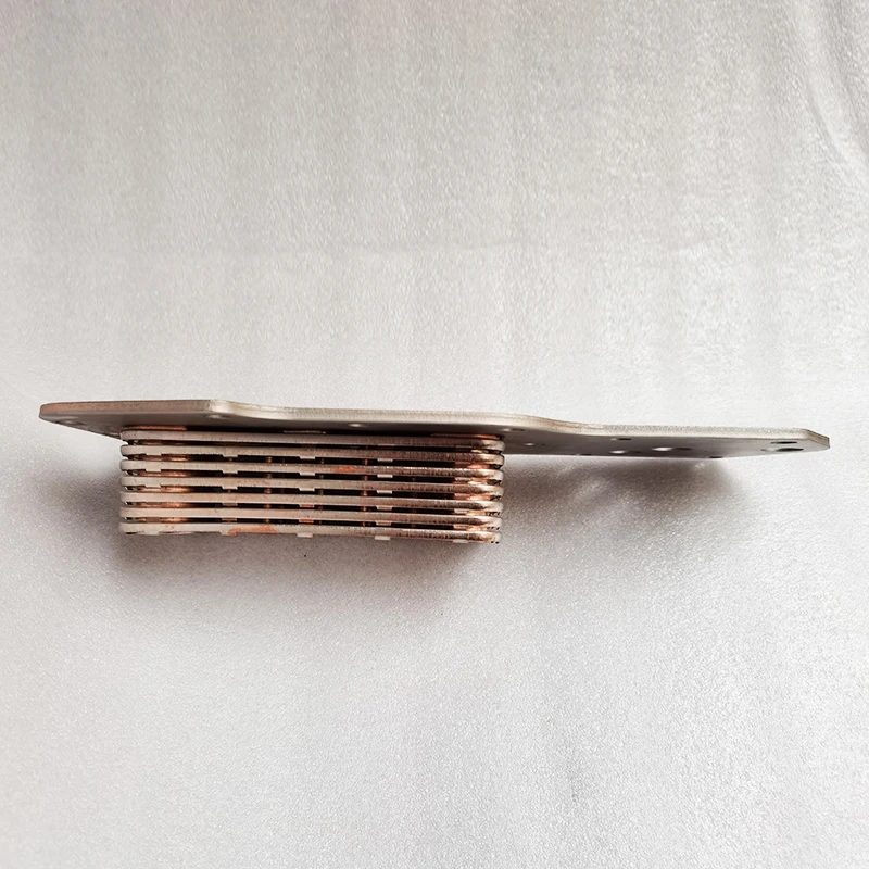 Детали системы охлаждения грузовик 3957544 3921558 3918293 Dongfeng Cummins 6BT сердечник масляного радиатора