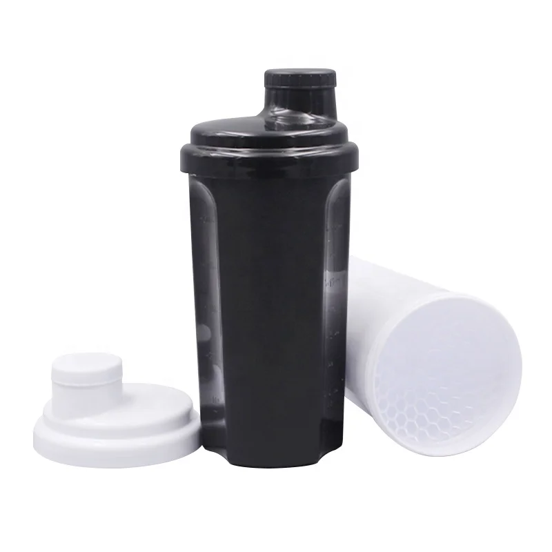 2020 new design bpa free sports fitness 500ml mini protein shaker plastic water bottle with strainer