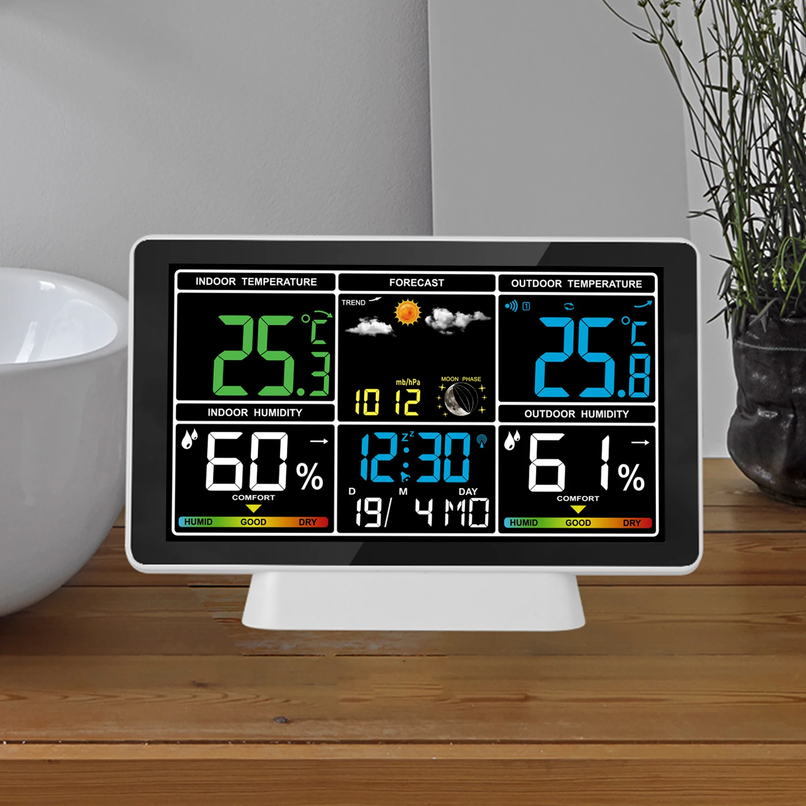 Tuya APP Color Display Digital Temperature Humidity Monitor Wireless Weather Station Wifi with Outdoor Sensor