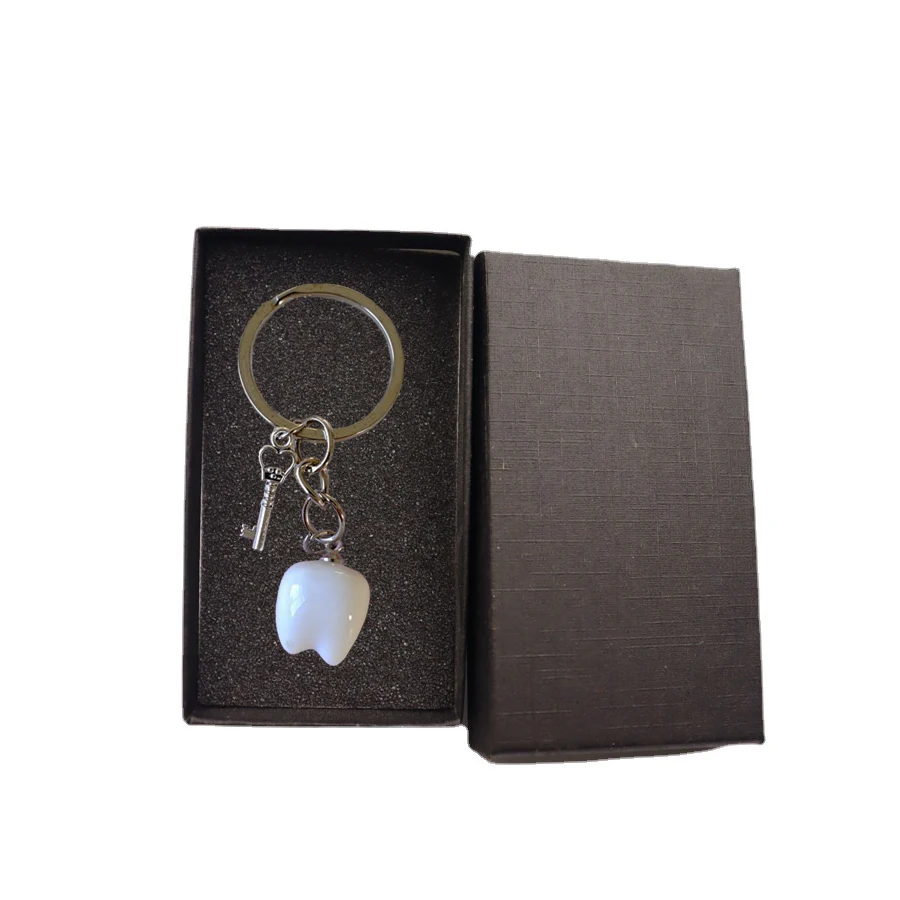 Creative 3D Simulation Teeth Ceramics Metal Keyrings Accessory for Key Holder in Dental Clinic Activity or Gifts