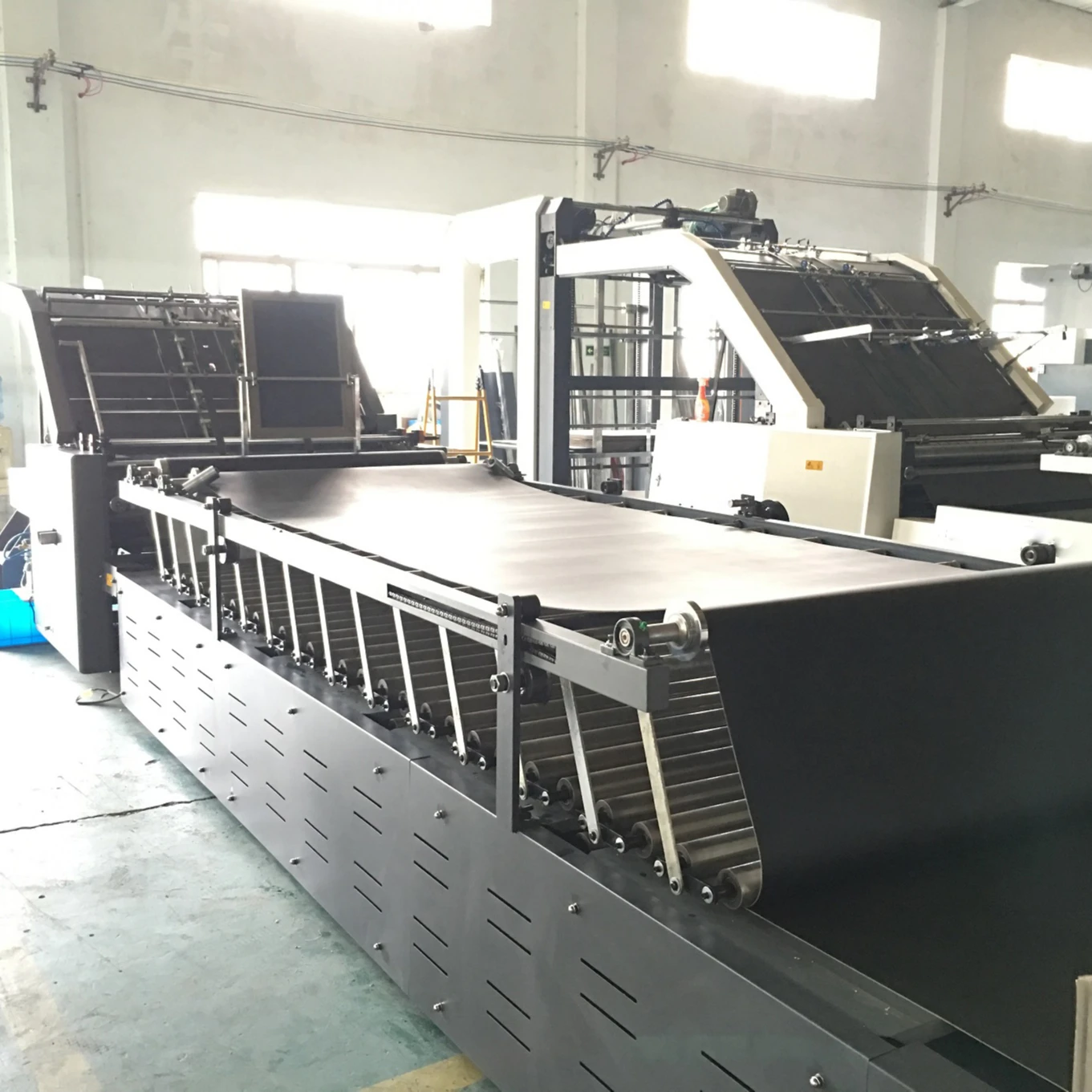 Semi-Automatic corrugated paper Flute-Laminating machine with suction feeding(GK-1100B/1300B/1450B/1650B)