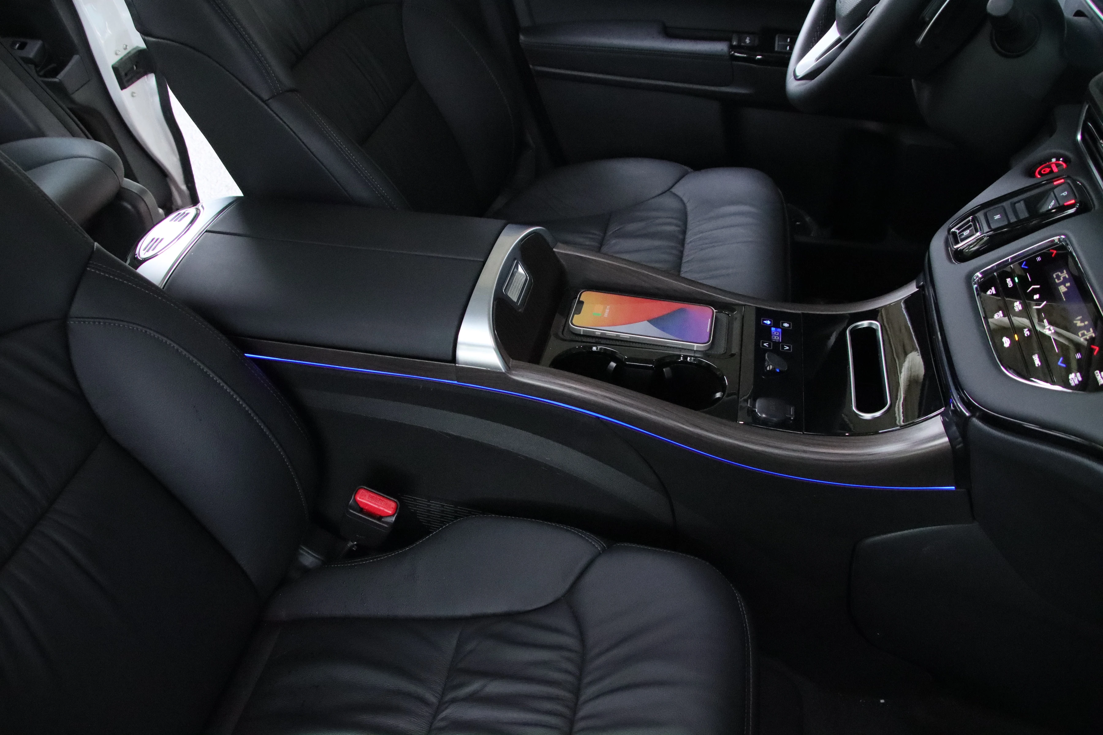 220V power socket central handrail box of automobile refrigerator Suitable for Honda Odyssey armrest box mixed with ELYSION,