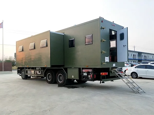 Используемый для Sinotruk HOWO задний двухосный полевой кемпинговый автомобиль с высокой топливной эффективностью усовершенствованная система 4WD