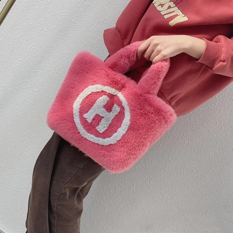 Winter fashion ladies plush bag faux rabbit fur tote bags cute heart shaped purses handbag for women