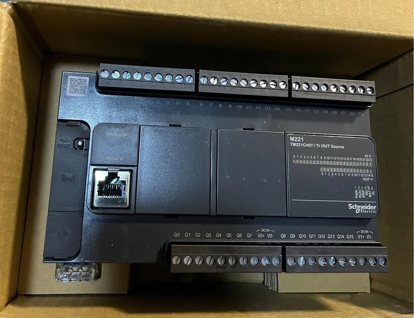 New and Original TM221C24R TM221C24T TM221C24U Schneiders TM221 PLC Programmable Logic Controller