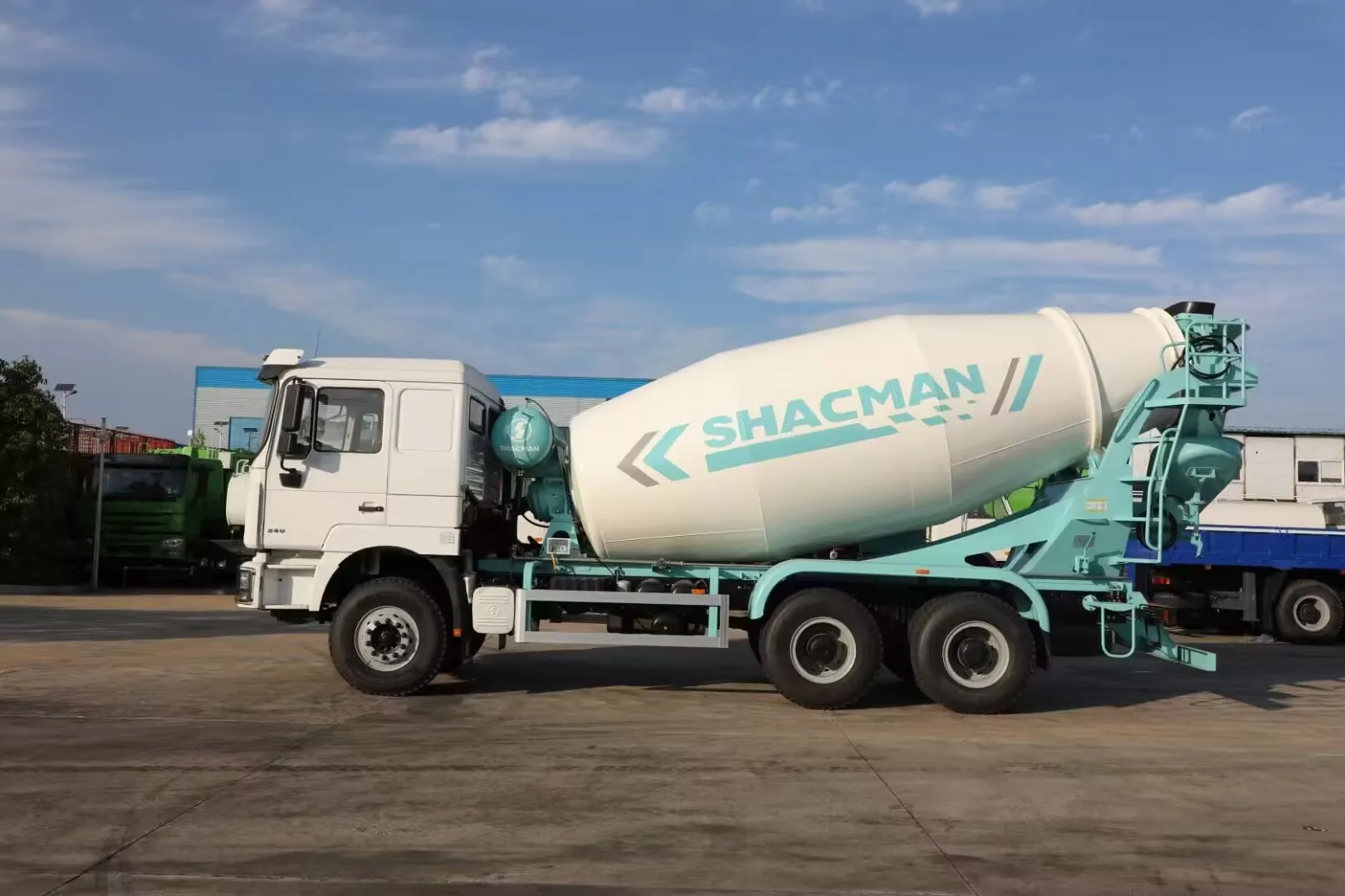 Low Price Shacman F3000 6x4 Used Concrete Mixer Truck with Good Quality