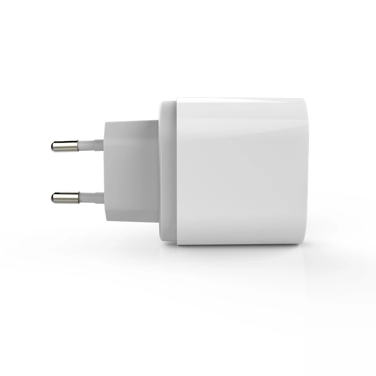 
Low Price Mobile Charger In China PD 18W USB Charger Pocket Portable Android Adapter 