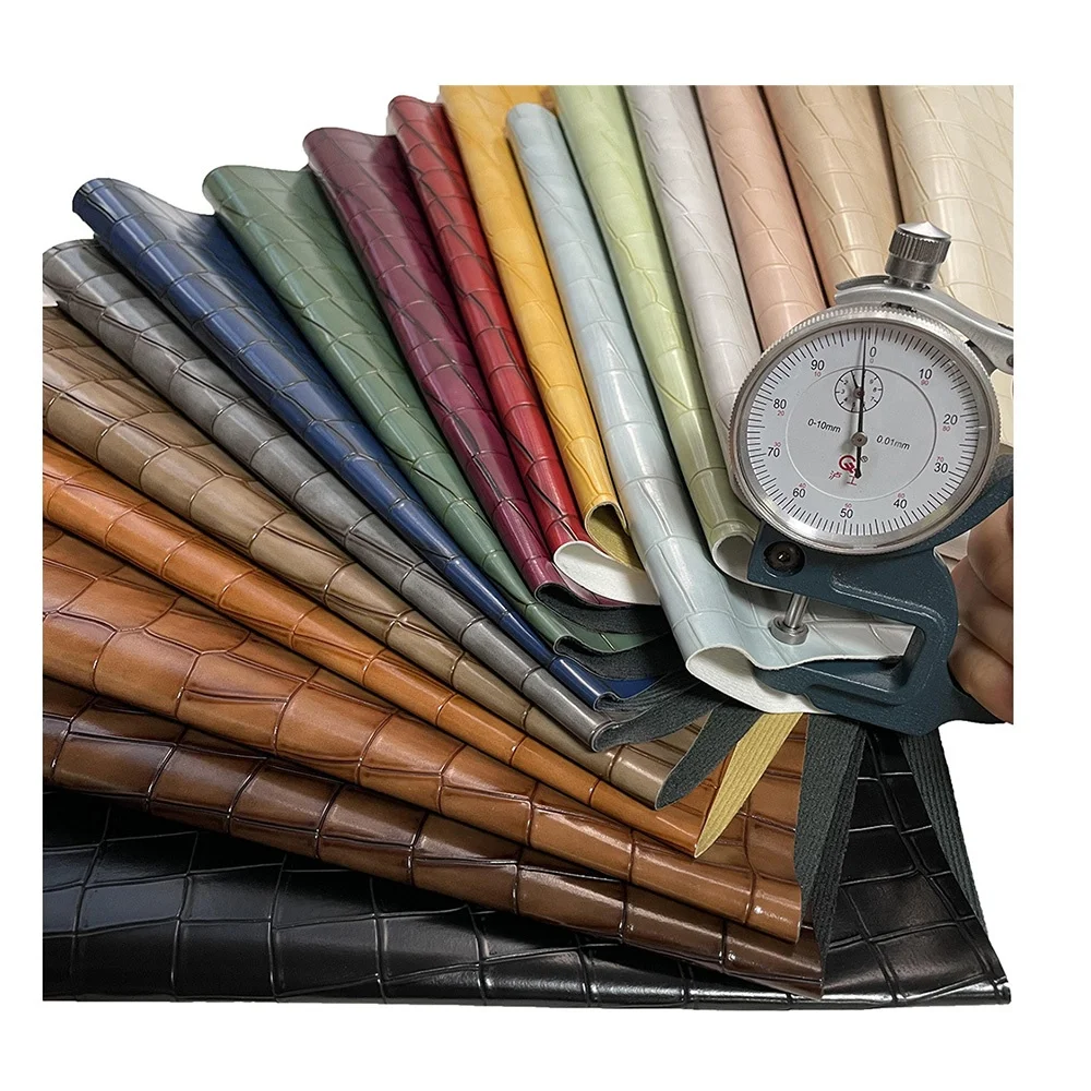 High Quality PU Synthetic Leather Oil wax two-color stone retro crocodile PU leather bag shoes leather soft bag fabric