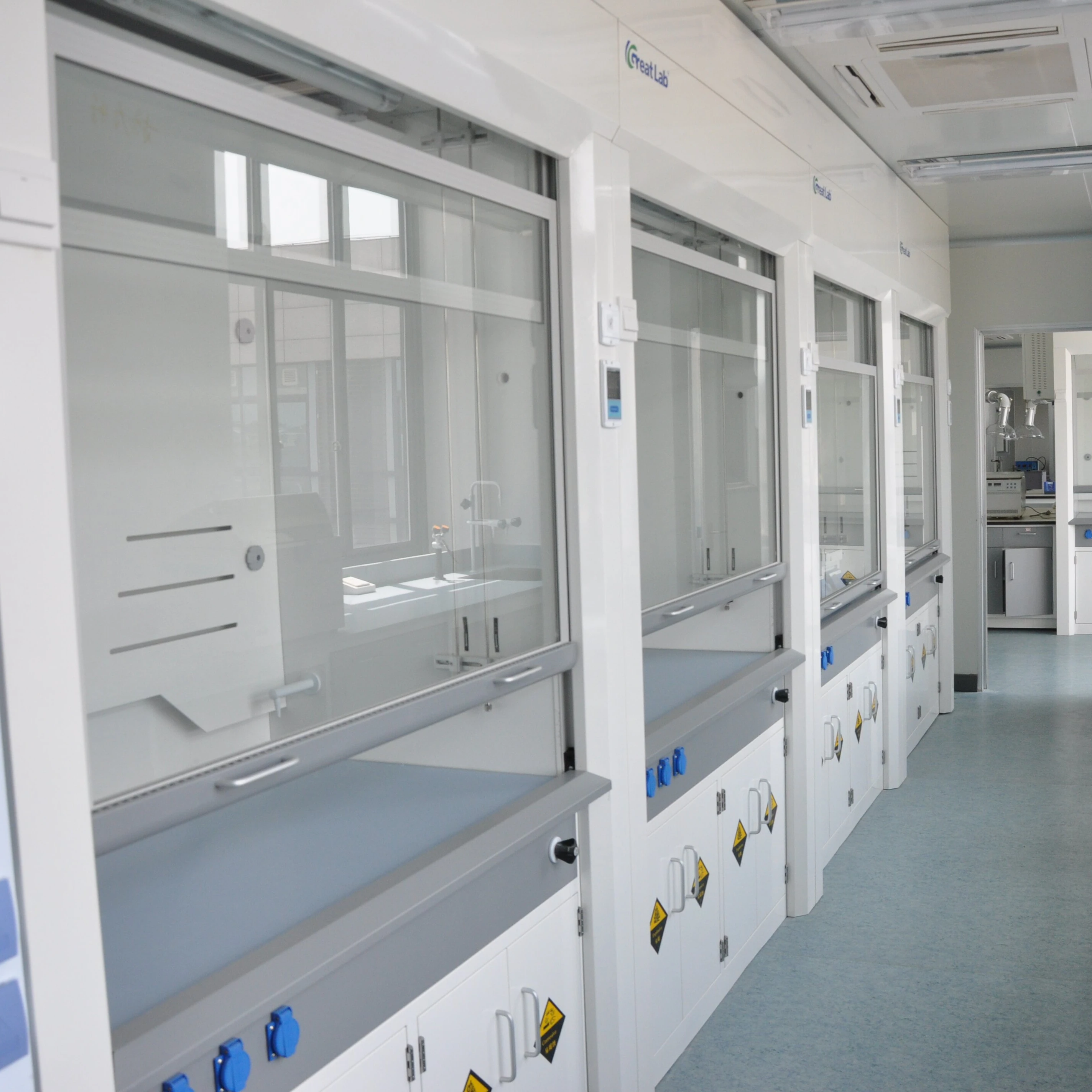All  sort of  Size Lab  equipment Chemistry Exhaust Fume Hood