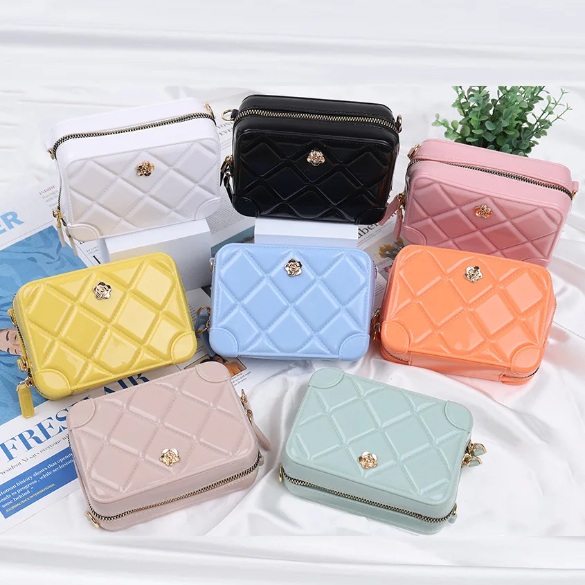 2021 Summer Hot Selling Bag Jelly Women Handbags Square Camera Bag with Chain