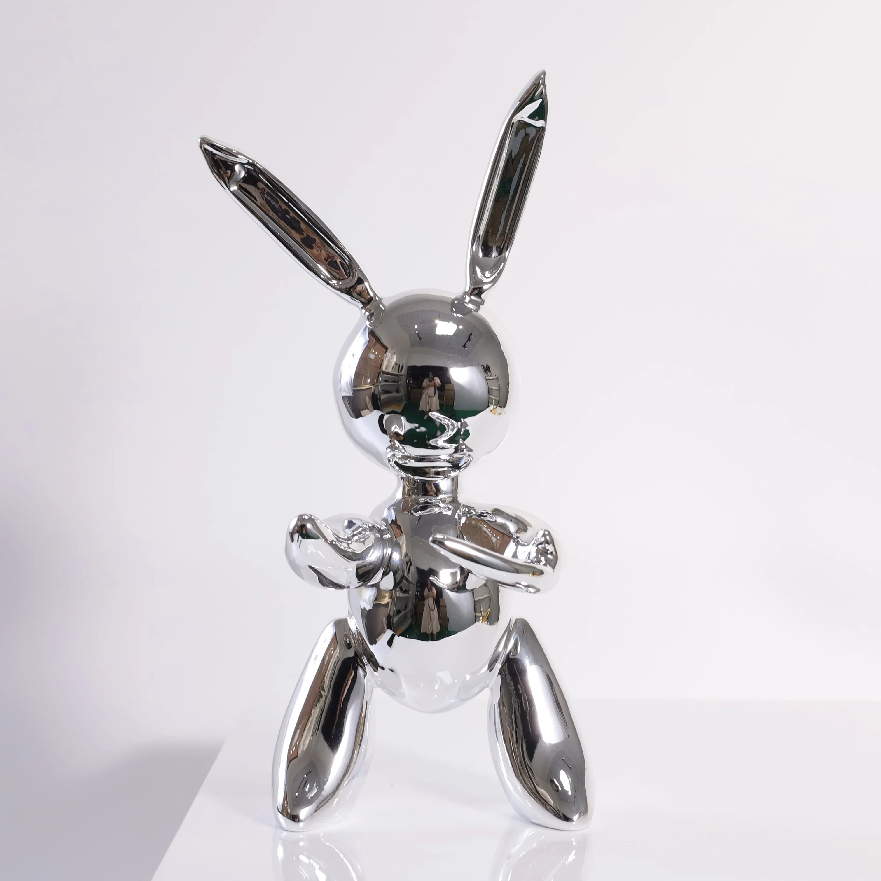 modern home decor figurines Cartoon Rabbit Sculpture resin animal ornaments crafts Art desktop objects