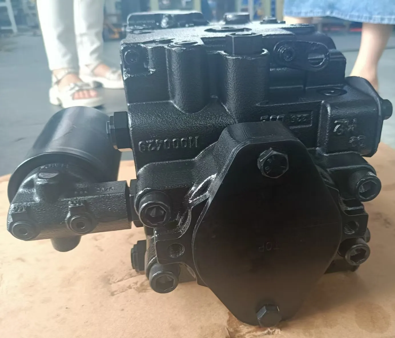 90L100KA5BB80P3C7E02GBA424224 гидравлический насос от Danfoss в наличии