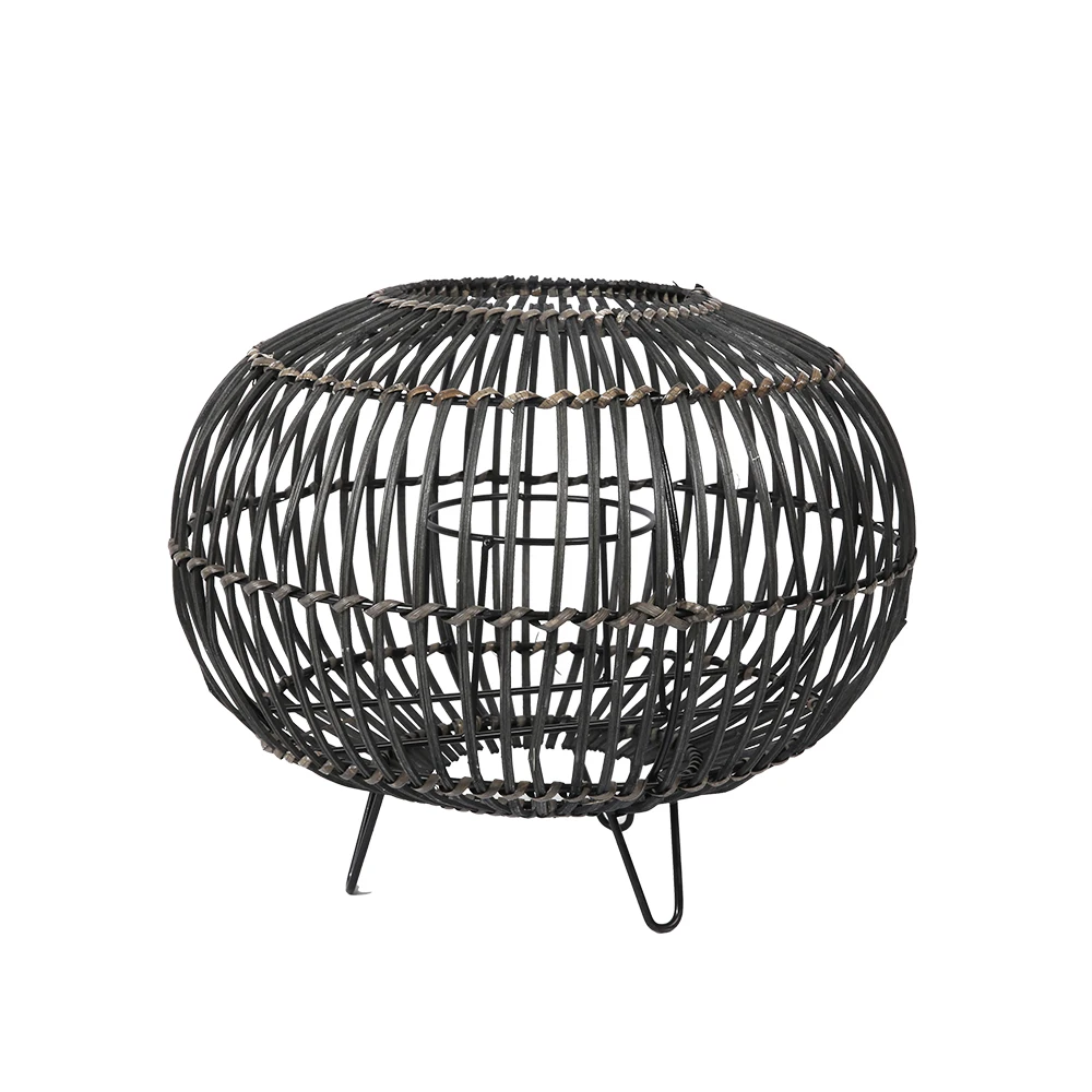 Direct selling new hand-woven rattan lanterns hot-selling retro decorative candle holders home holiday lanterns