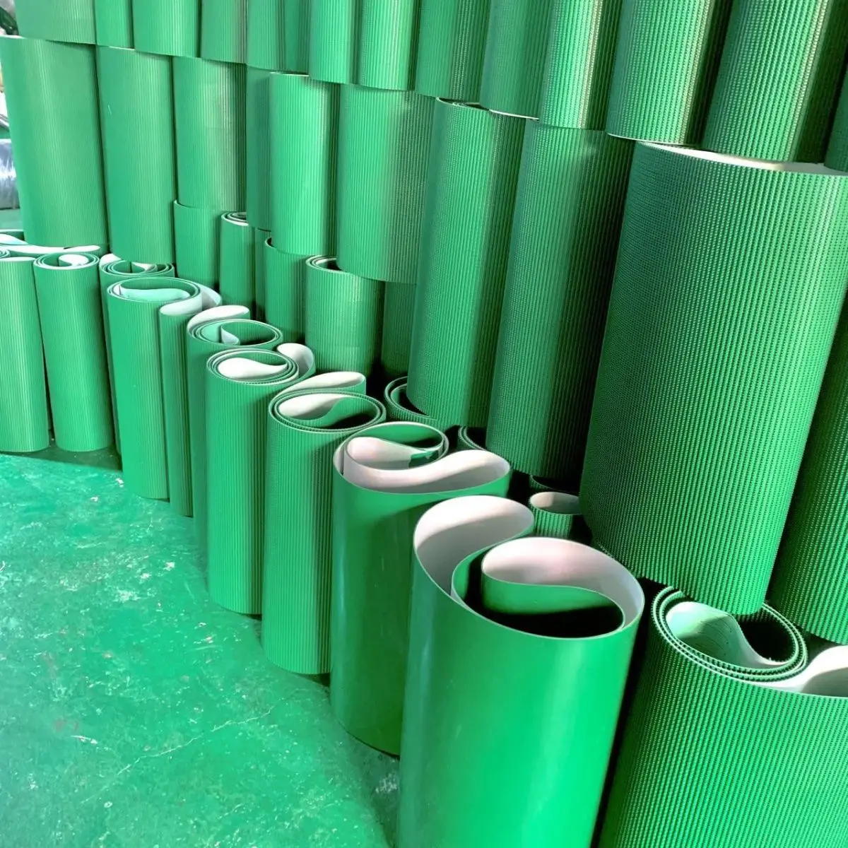 Factory customization Rubber building Circular 3mm Low-noise Pvc Treadmill rough Sanding Machine Cut Resistant Conveyor Belt