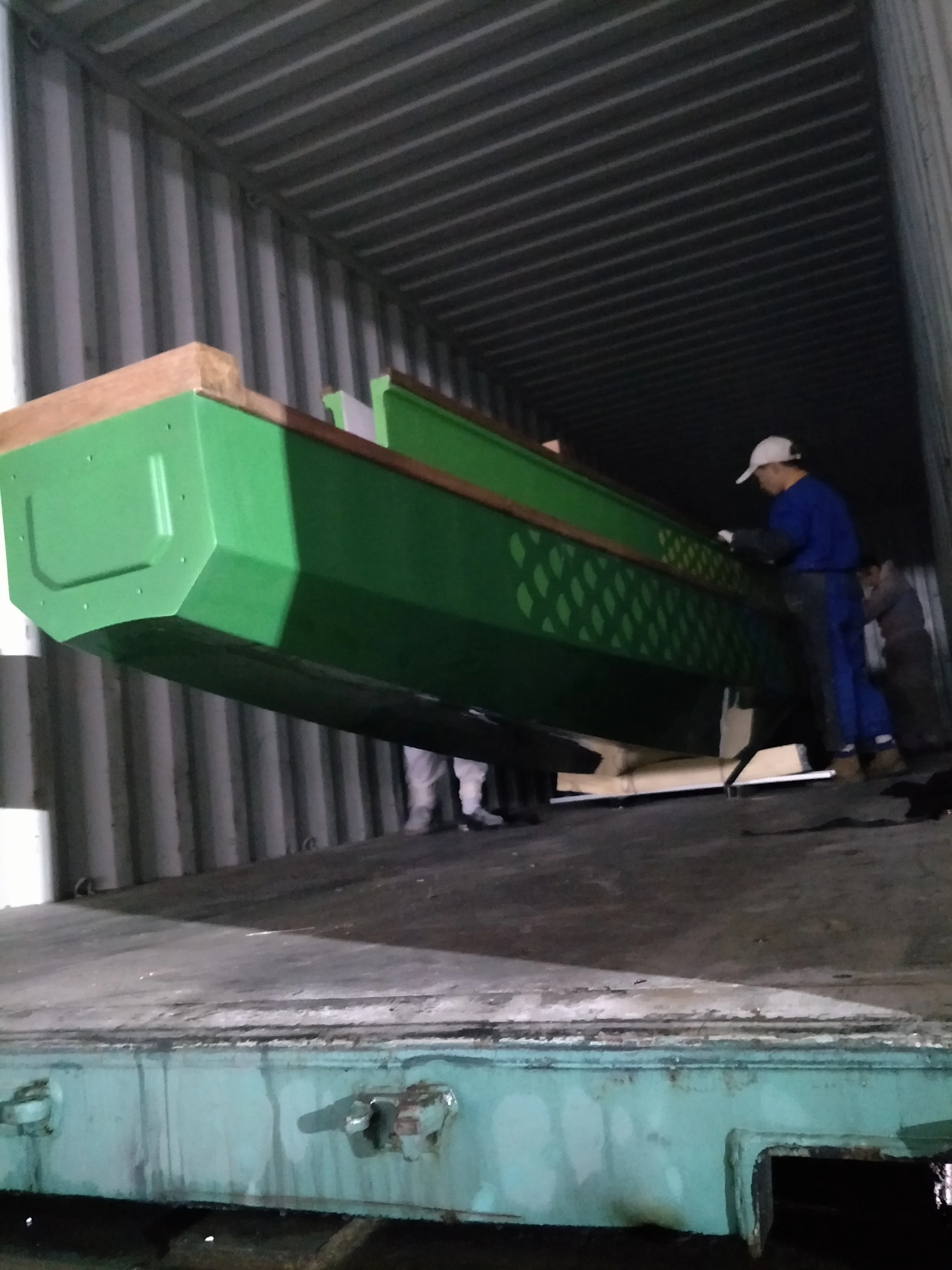 22 man high quality  yellow red scale scale  dragon boat package machine