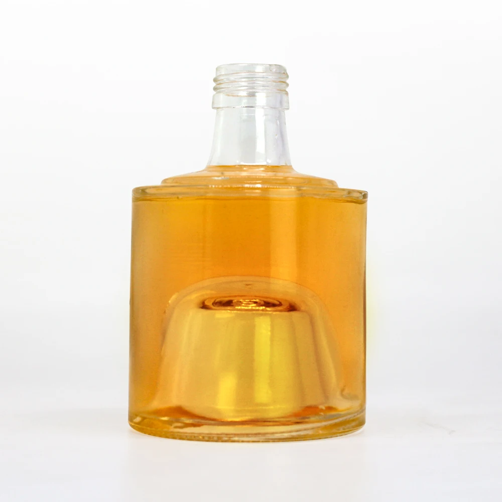 High Quality Empty Premium Flat Shoulder Wholesale  250 Ml  Organic Thick Bottom Vodka Liquor  Tequila Glass Bottle