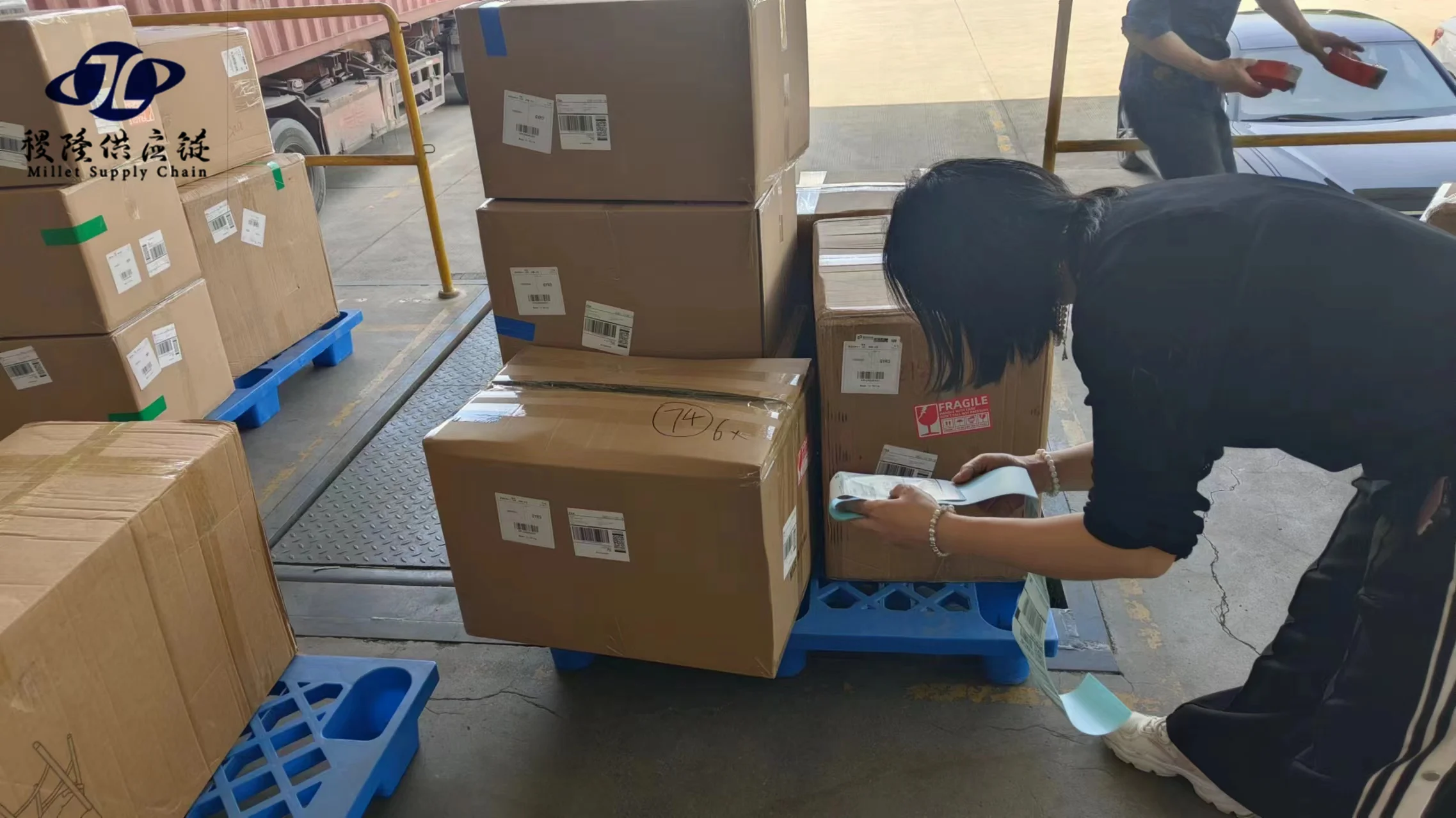 Express Fright Forward Ups Dhl Fedex Service Freight Forwarder Shipping Agent China to UAE DUBAI Australia Buyers From China