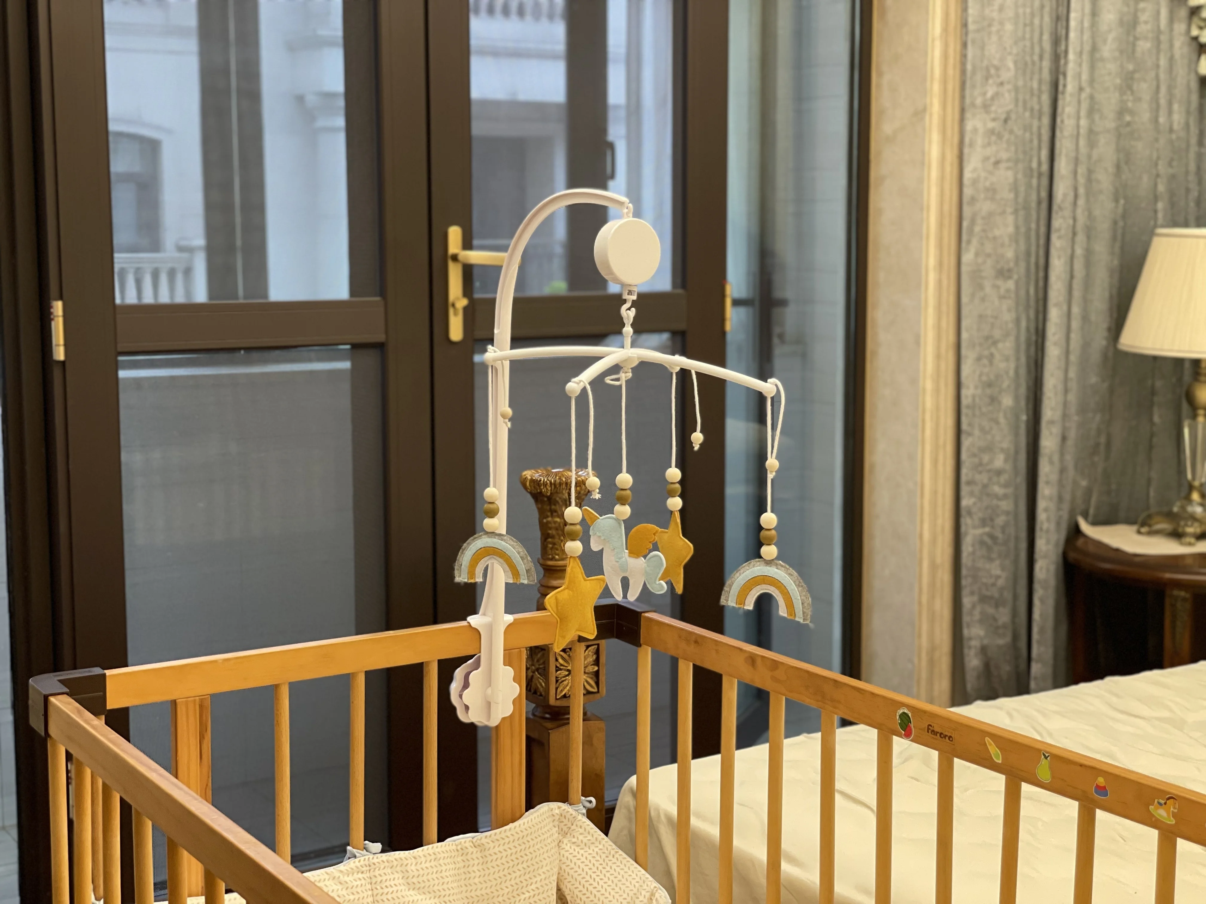 Baby Crib Music Mobile Plastic Frame Hanger Bell Musical Mobile For Kids