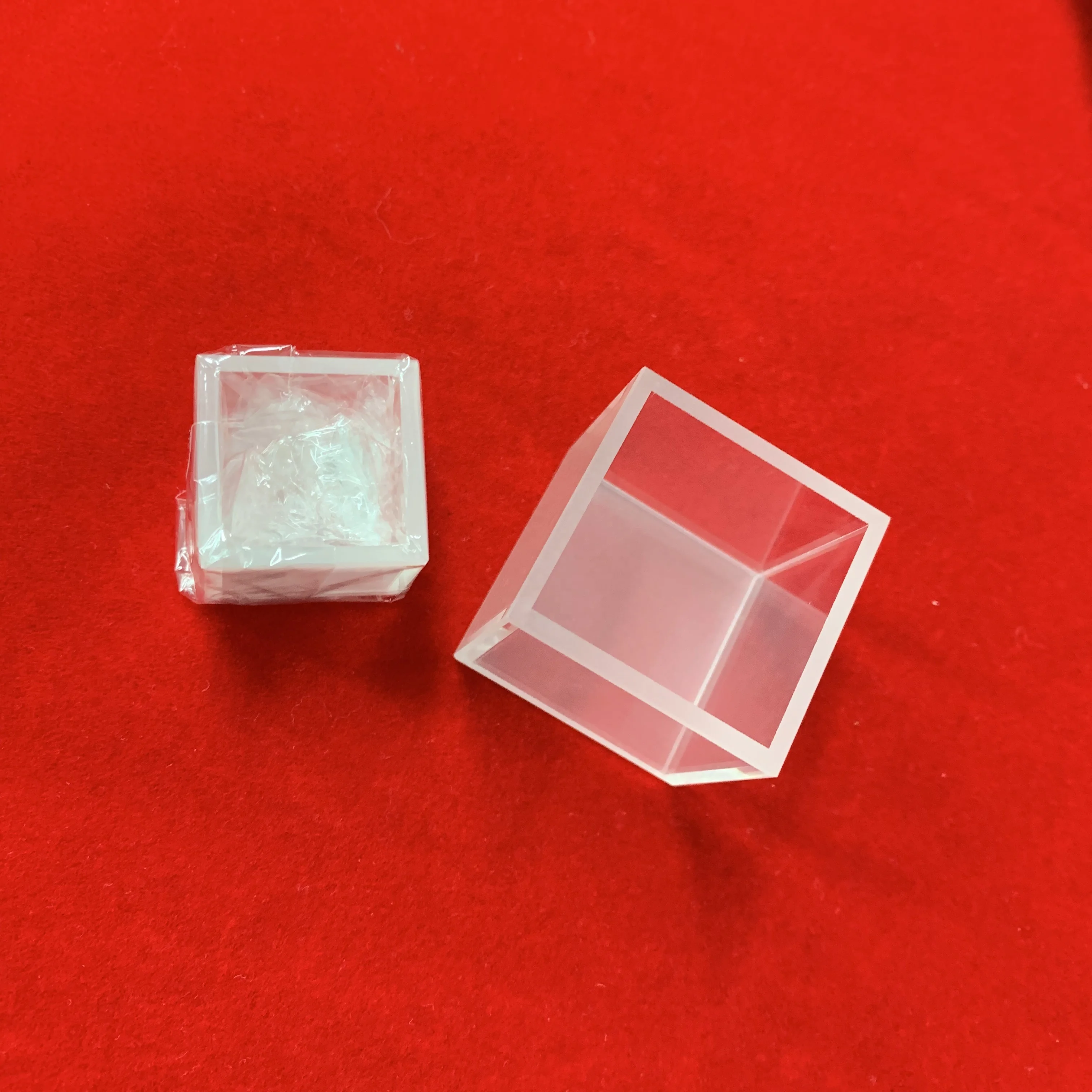 lab use cubic quartz glass cuvette G204