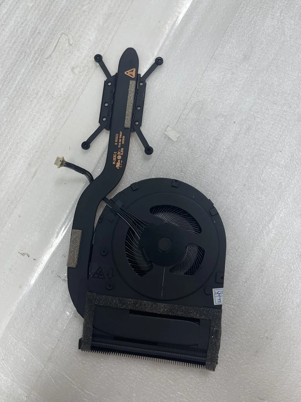 New Genuine FH for Lenovo ThinkPad T490s Cooling Fan and Heatsink 01AY994 01AY995