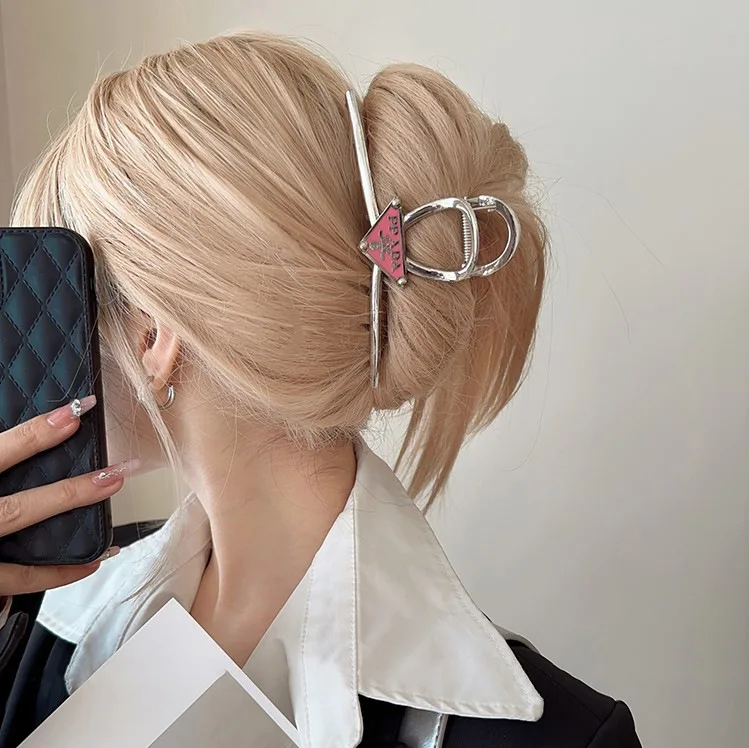 Senior sense silver grab clip large summer ins Shark clip 2024 new hair clip Female French silver big metal hair claw