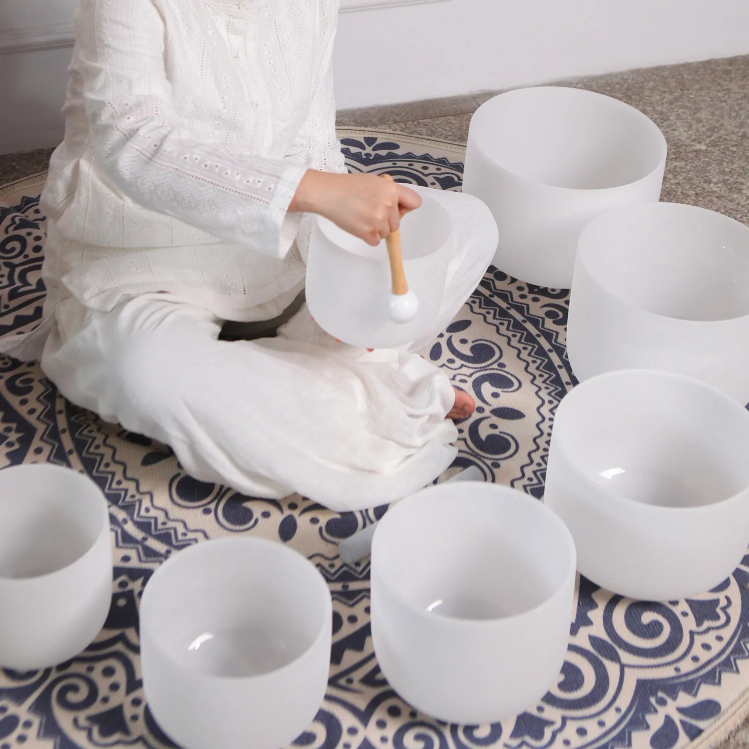 432hz Perfect Pitch 7 White Crystal Singing Bowls with  Free Rubber Mallets and  7 O-rings