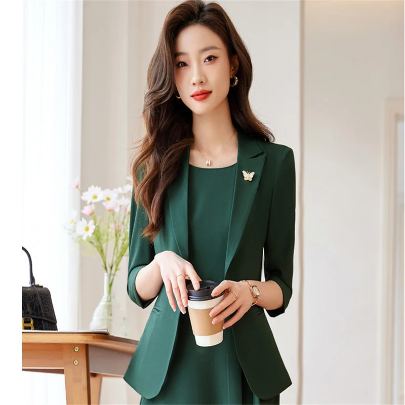 Factory Custom  Wholesale Elegant Office Wear  Half Sleeve 2 Pieces Women Suits