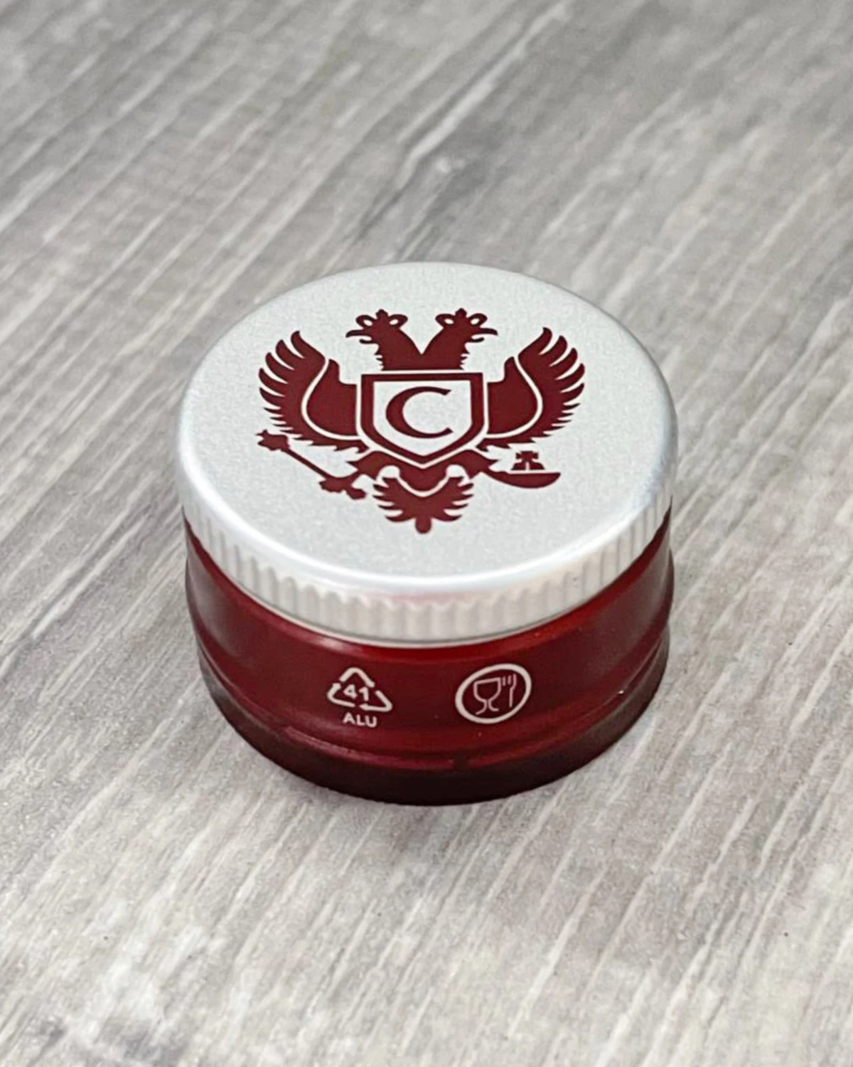 Aluminum screw caps for alcohol drink accomplished with EPE liners 28x18