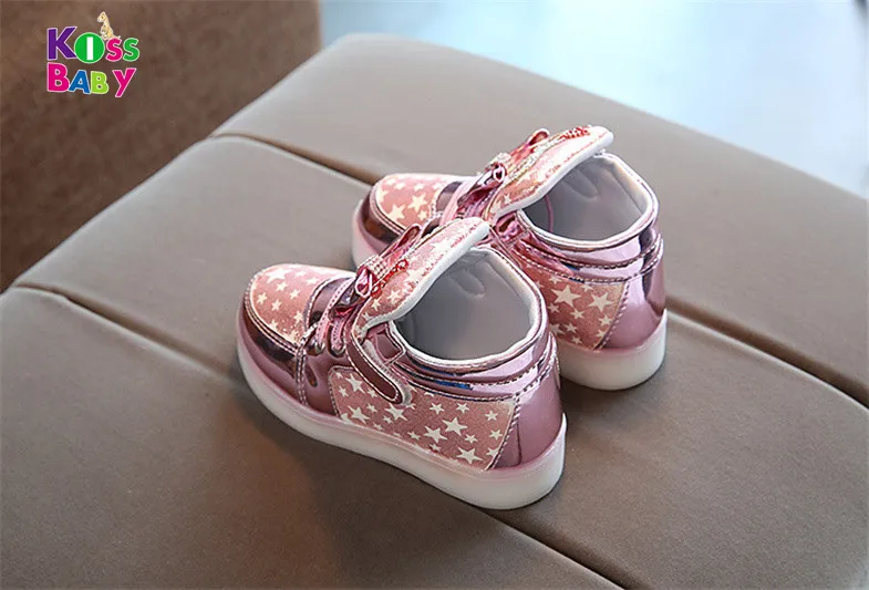 Wholesale breathable soft sole slip on walking led light up sneakers casual sport girls boys toddler baby kids shoes