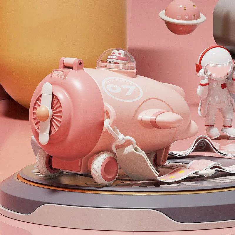 Детская пластиковая бутылка с колесом