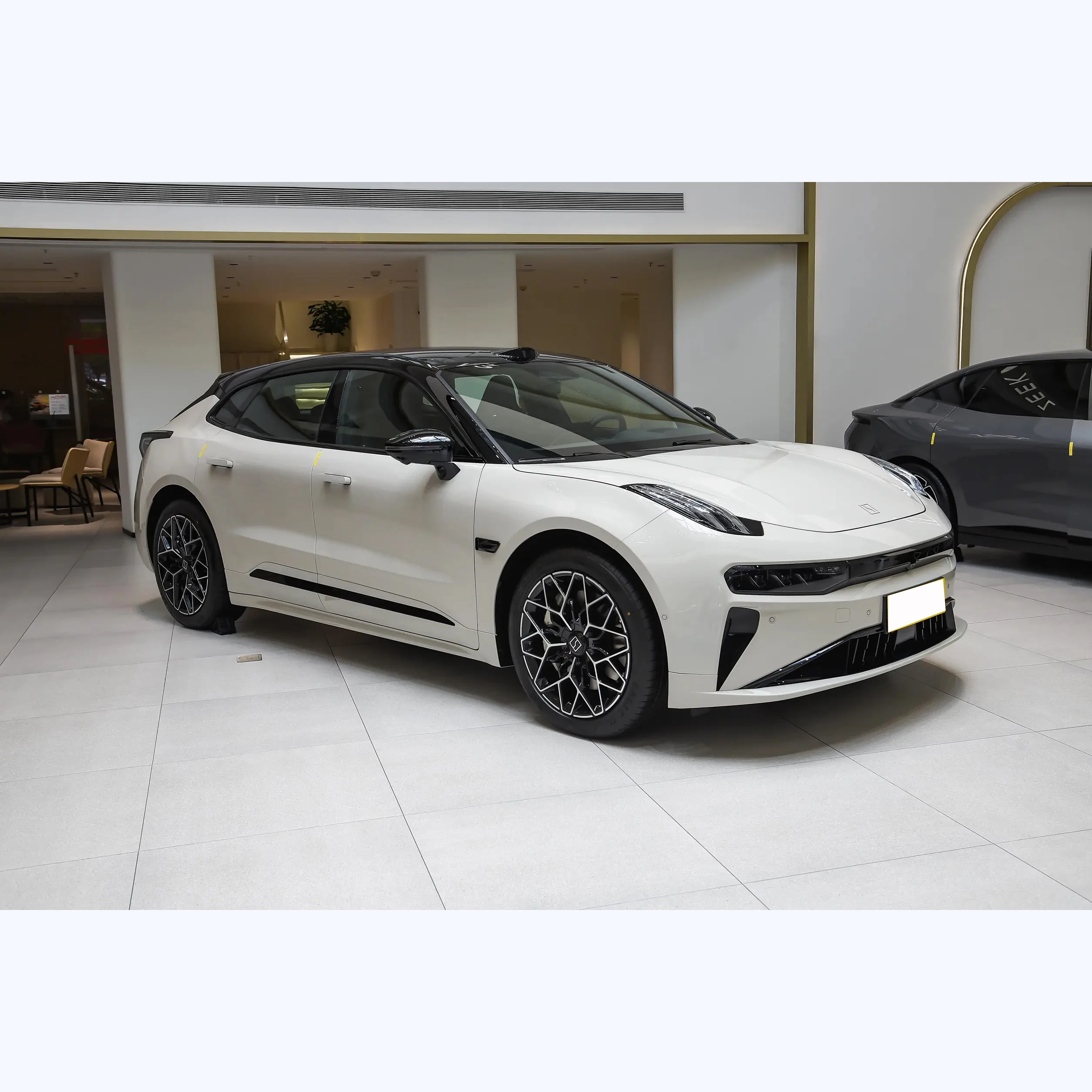Дешевая цена в наличии 2025 Zeekr 001 версия 95kwh 4WD электромобиль дальнего действия 675 км