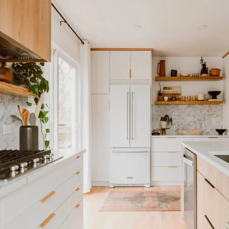 CBMmart American Style Custom Design Kitchen Furniture Shaker White Oak Solid Wood Modern Kitchen Cabinets with Quartz Island