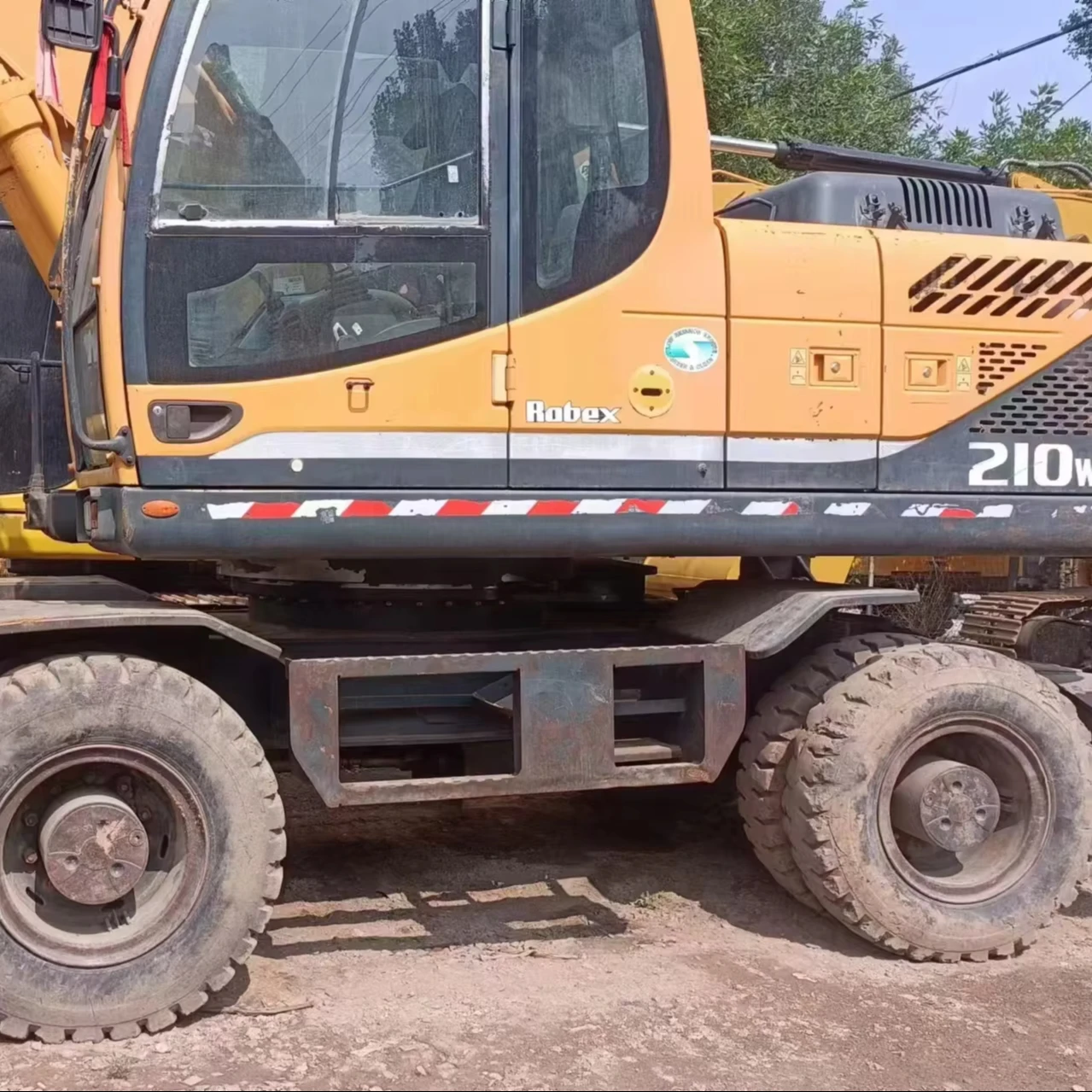 Колесный экскаватор Hyundai 210w-9 210 Вт 150 225 170 60 колесный с двигателем Cummins